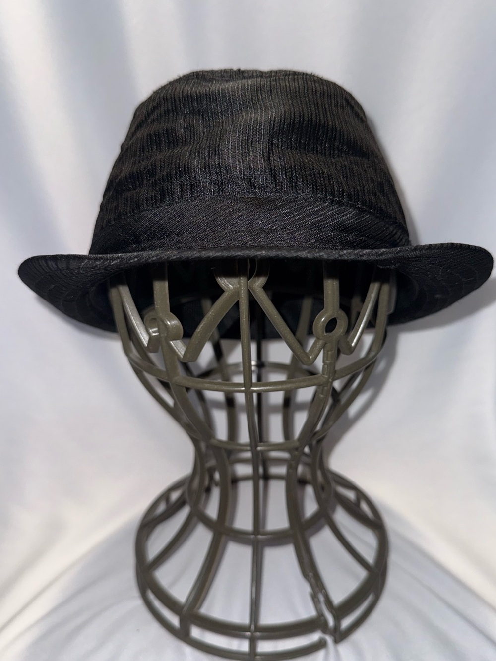 Unisex Black Trilby Hat - Classic Fedora Style